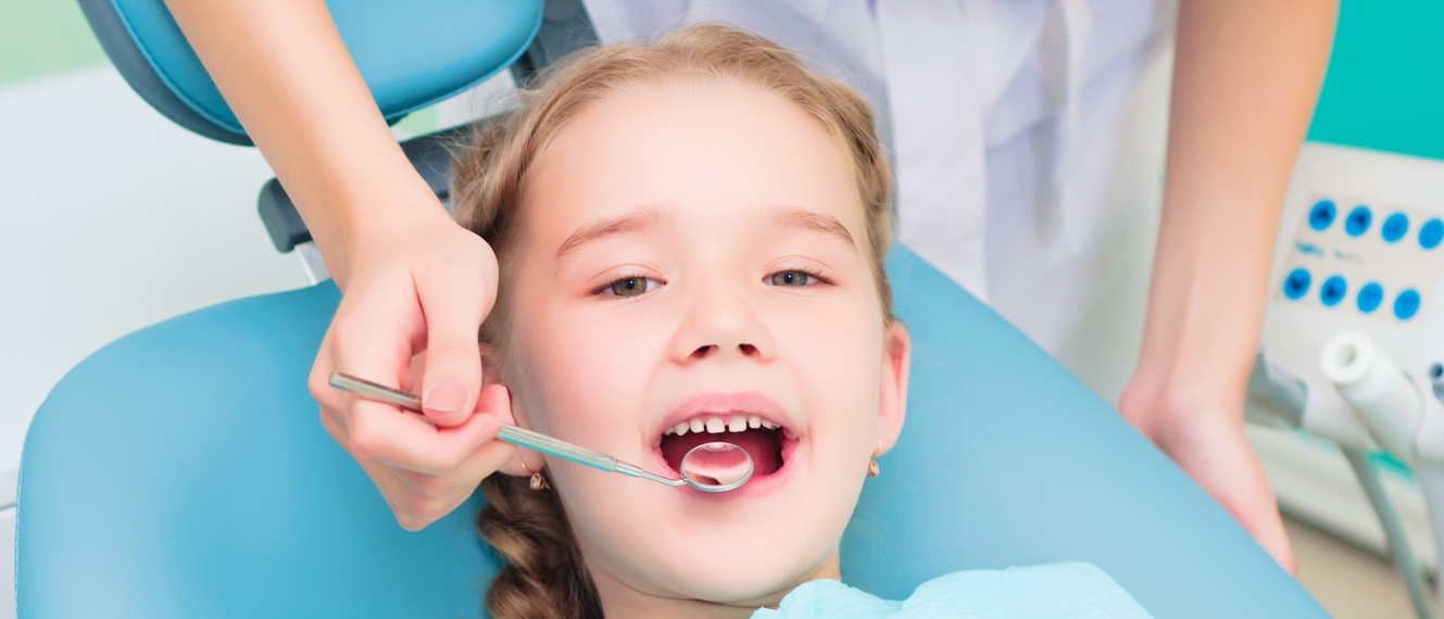Çocuk Diş Hekimliği tedavileri yapılmaktadır.